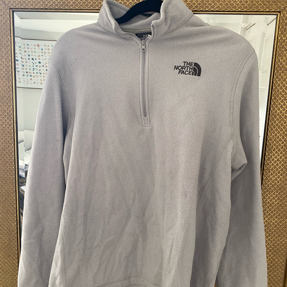 Men’s The North Face pullover